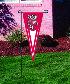 Wisconsin Yard Pennant 34"x14"